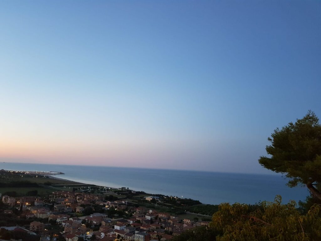 Marche tra mare e cultura