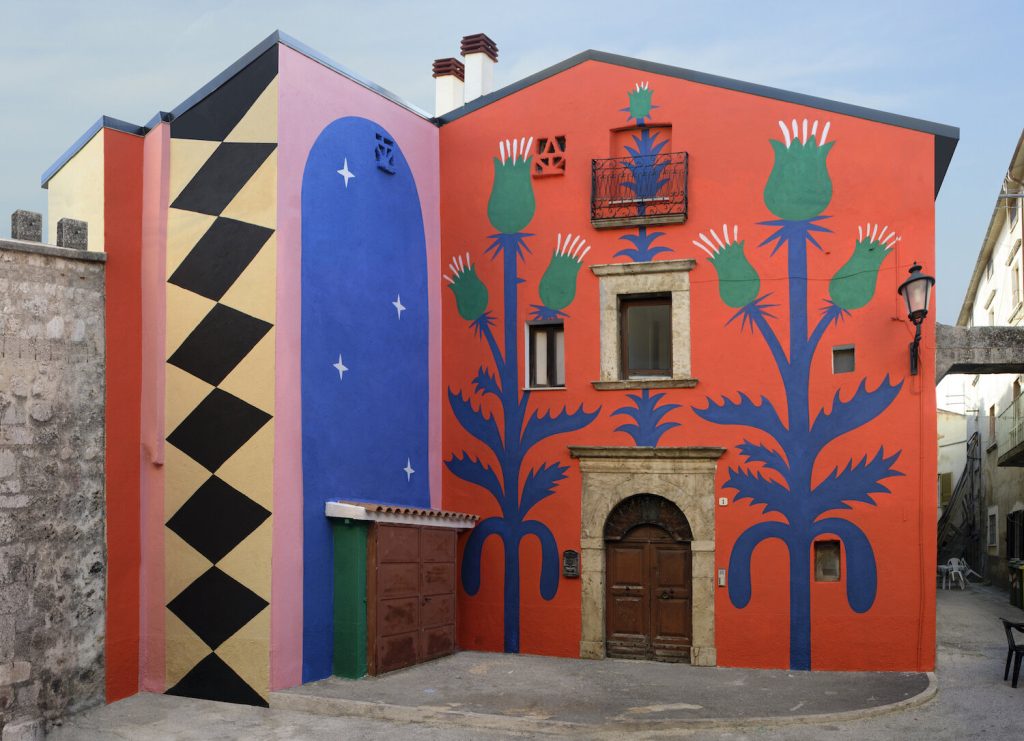 La bellezza artistica di Aielli attraverso i suoi affascinanti murales e non solo - Cardi 