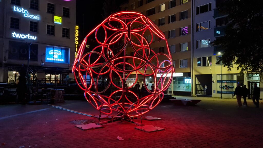 Città incantata nella regione dei laghi: Jyväskylä e del suo fascino nordico - Festival della luce 